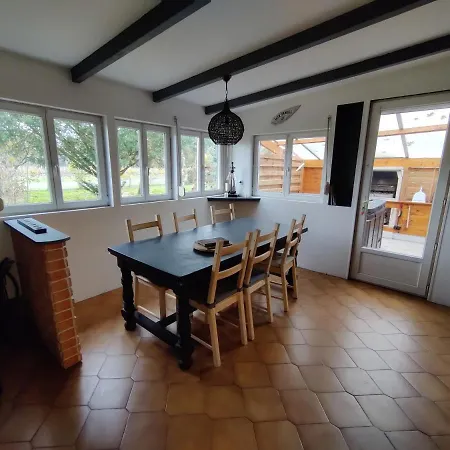 Grand Chalet Medocain De Casa de Férias *