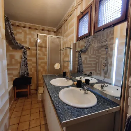 Grand Chalet Medocain De Casa de Férias